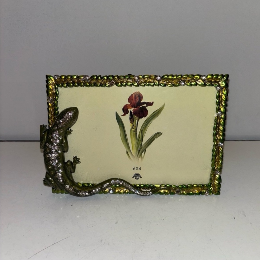 Green and white Rhinestone Lizard photo frame 6 x 4